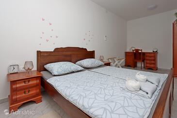 Apartmaji s parkingom Senj - 21500