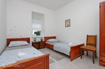 Apartmaji s parkingom Senj - 21500