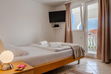 Apartmány s parkoviskom Vir - 21504