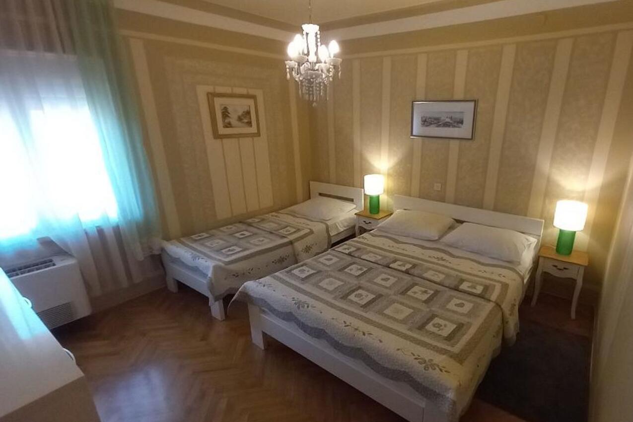 Appartamenti con parcheggio Puntadura - Vir - 21512