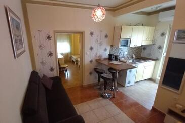 Vir, Camera di soggiorno nell'alloggi del tipo apartment, condizionatore disponibile e WiFi.