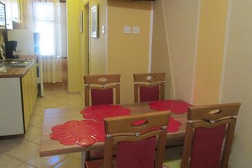 Vir, Dining room in the apartment, WiFi.