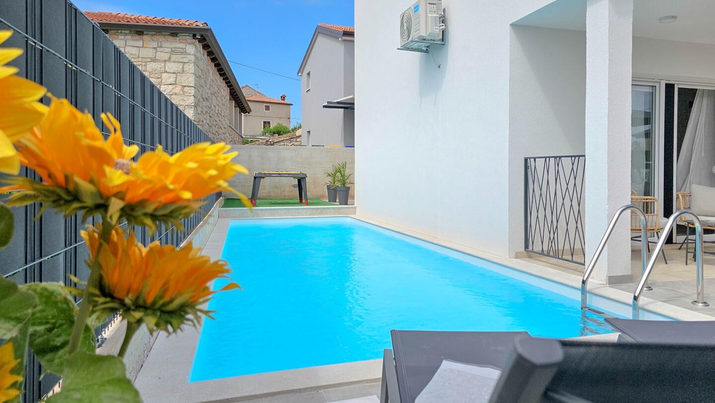 Casa con piscina per famiglia Fiorini, Novigrad - 21535