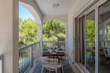 Apartments by the sea Vir - Kozjak, Vir - 21540