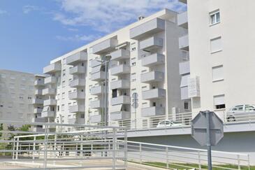 Zadar, Zadar, Overnatting 21550 - Leiligheter med en rullesteinstrand.