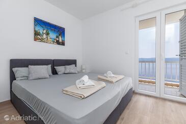 Apartments by the sea Pisak, Omiš - 21575