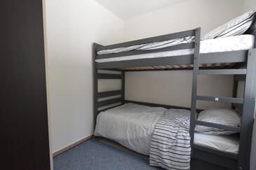 Apartmanok a tenger mellett Omisalj, Krk - 21584