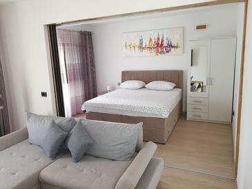Lejligheder ved havet Omis - 21590