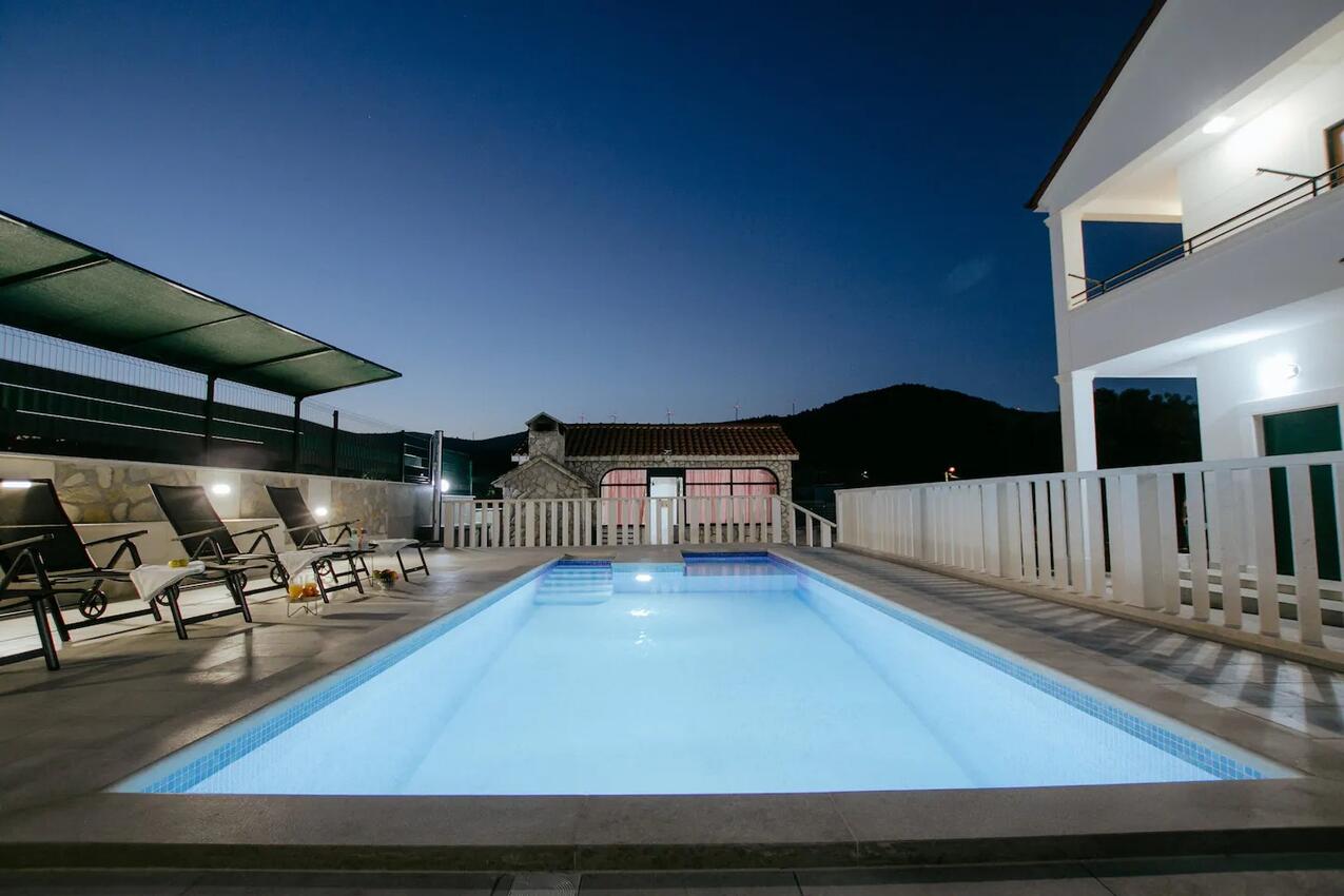 Haus mit Pool für Familien Vrsine, Trogir - 21602