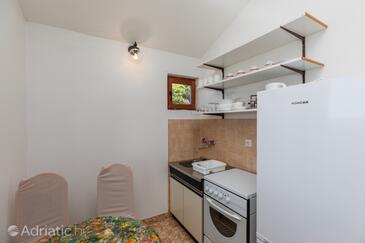 Apartments with parking space Marušići, Omiš - 21608