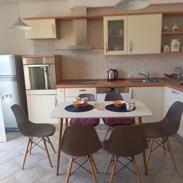 Apartmanok parkolóhellyel Susica, Ugljan - 21618