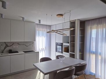 Apartmaji z bazenom za družine z otroci Sveti Filip i Jakov, Biograd - 21627