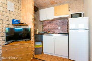 Appartementen met zwembad geschikt voor gezinnen met kinderen Sumpetar, Omis - 21633