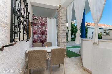 Lejligheder med pool egnet til familier med børn Sumpetar, Omis - 21633