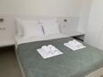 Banjol, Ložnice 3 v ubytování typu apartment, s klimatizací a WiFi.