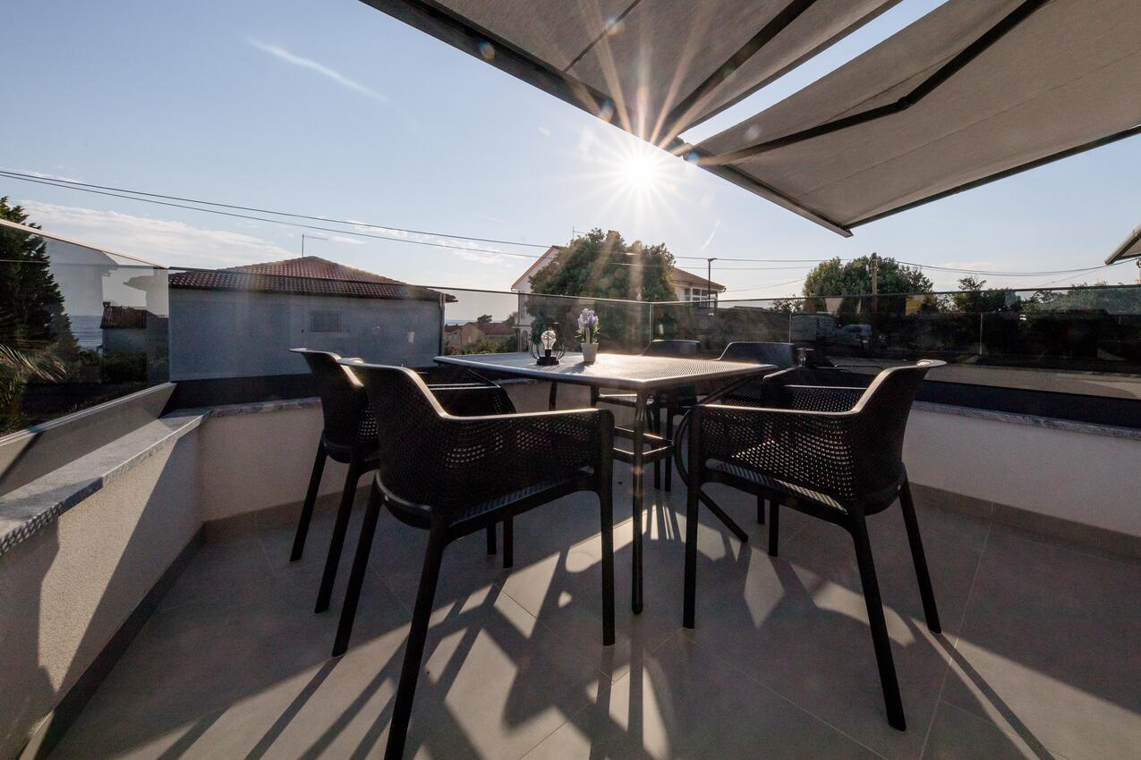 Apartments by the sea Banjol, Rab - 21635