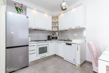 Apartments with parking space Kaštel Kambelovac, Kaštela - 21645