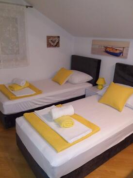 Apartmány s parkovištěm Kaštel Kambelovac, Kaštela - 21645