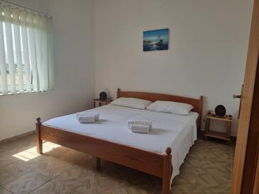 Apartmanok a tenger mellett Vir - 21649