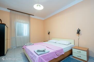 Apartments by the sea Sveti Marko, Pag - 21654