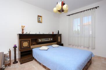 Apartmanok parkolóhellyel Supetar, Brac - 21655