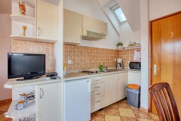 Ferienwohnungen am Meer Tisno, Murter - 21657