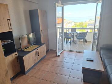 Jednopokojový apartmán Malinska, Krk (A-21671-a)