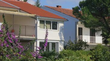 Apartments with parking spaces Malinska, Krk - 21687 Adriatic.hr