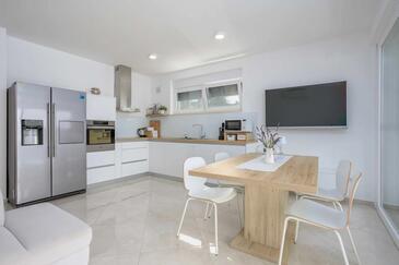 Ferienwohnungen am Meer Malinska, Krk - 21692