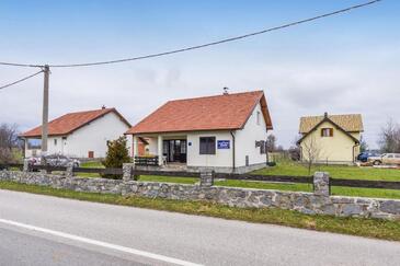 Lägenheter med parkering Lovinac, Velebit - 21748 Adriatic.hr
