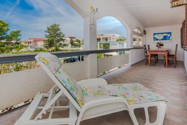 Apartmány s parkovištěm Vir - Pedinka, Vir - 21752 Adriatic.hr