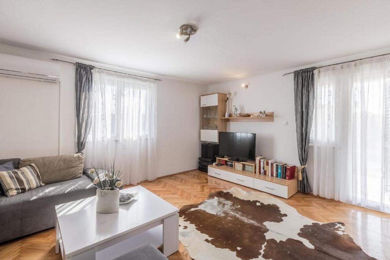 Ferienwohnungen mit Parkplatz Solin, Split - 21757