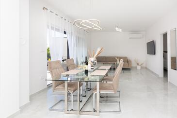 Apartamentos con parking Vir - Lozice, Vir - 21759
