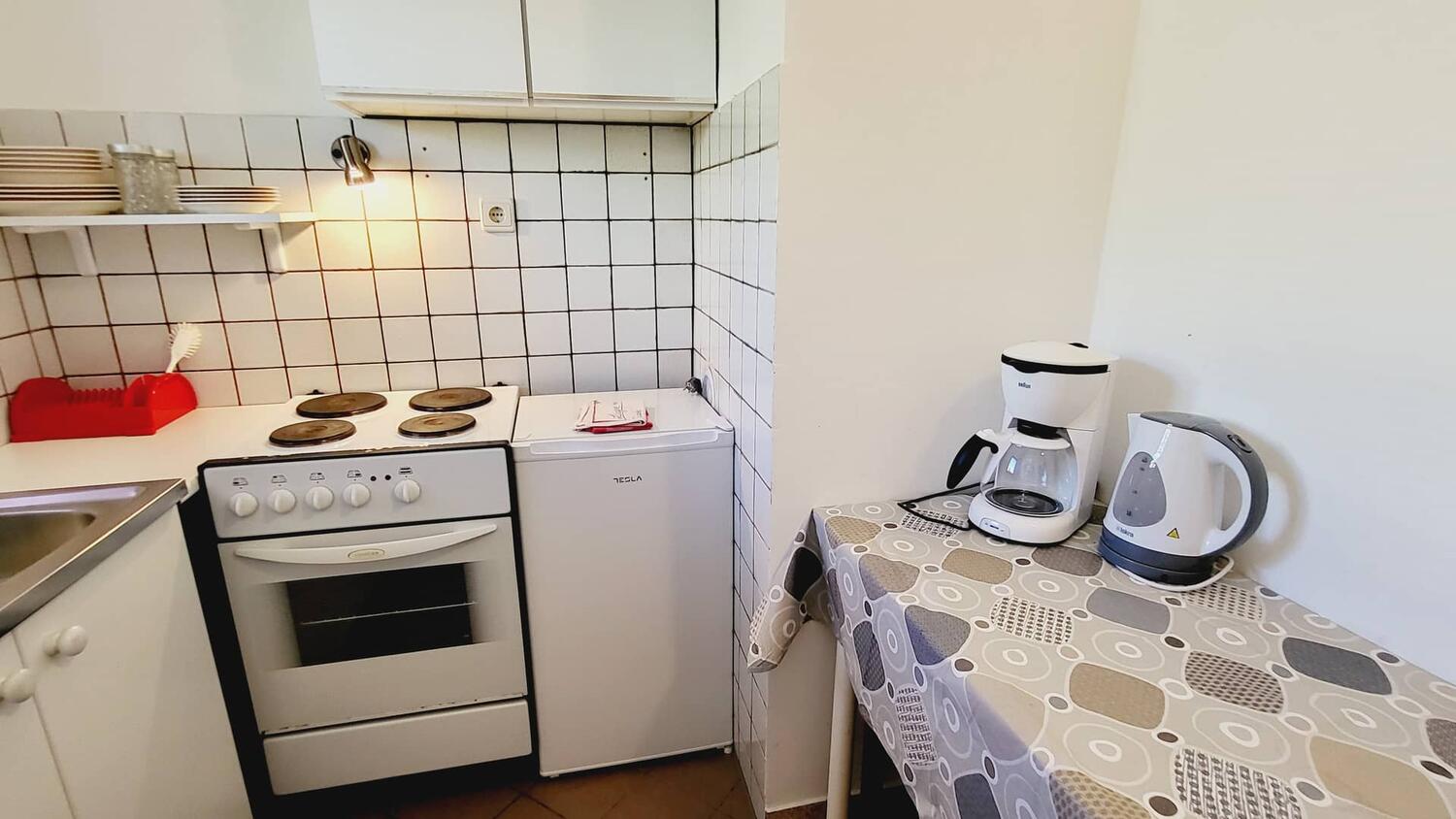 A-21763-a - Alloggi privati - Appartamenti con parcheggio Gnivizze - Njivice, Veglia - Krk