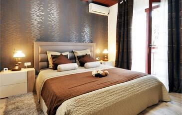 Ház családok részére medencével Pjescana Uvala, Pula - 21764