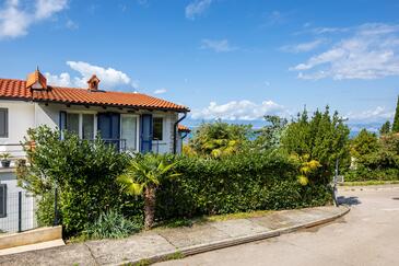 Apartmani s parkingom Njivice, Krk - 21767 Adriatic.hr