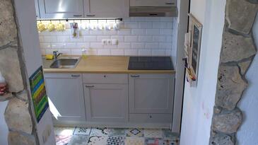 Apartmani s parkingom Njivice, Krk - 21769