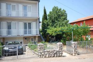 Apartamente cu parcare Njivice, Krk - 21771