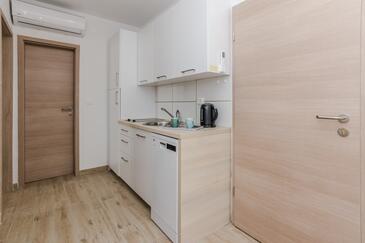 Lejlighedens parkeringsplads Vir - 21782