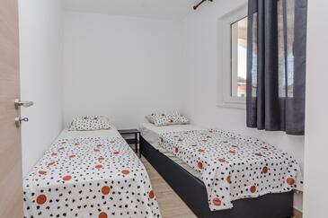 Apartmány s parkovištěm Vir - 21782