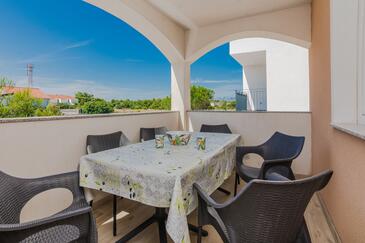 Apartmaji s parkingom Vir - 21782 Adriatic.hr