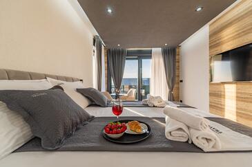 Luxusvilla a tenger mellett medencével Privlaka, Zadar - 21788