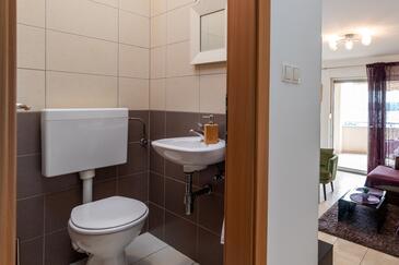 Apartment with terrace Trogir, Central Dalmatia