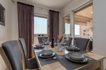 Apartment with terrace Trogir, Central Dalmatia