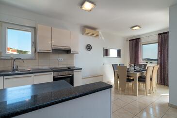 Apartment with terrace Trogir, Central Dalmatia