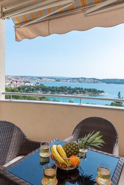 Apartment with terrace Trogir, Central Dalmatia