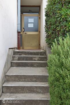 Apartments with WiFi Crikvenica - 21797