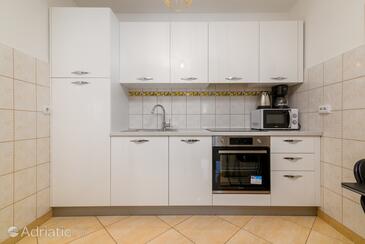 Апартаменти з паркуванням Ліжнян - Ližnjan, Медулін - Medulin - 21802