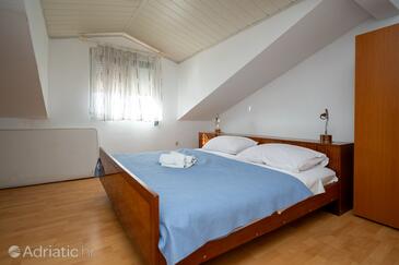 Apartamenty i pokoje z parkingiem Zadar - 21805