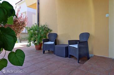 Apartments with parking space Lopar, Rab - 21808